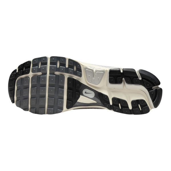 Nike Zoom Vomero 5 Mens Style : Hf0731