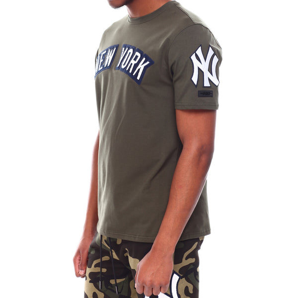 Pro Standard New York Yankees Logo Pro Team Shirt Mens Style : Lny132595